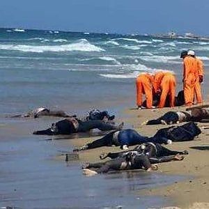 Migranti,  sale il bilancio delle vittime nel Mediterraneo: il 2016 sarà l’anno più letale