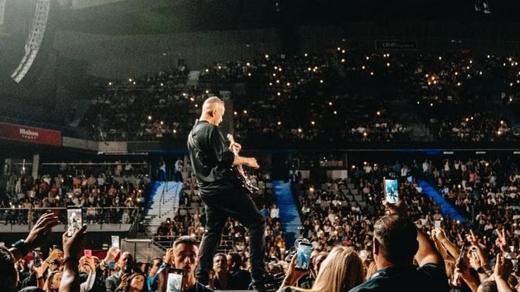 Cosa fare a Milano oggi 9 giugno: Eros Ramazzotti a San Siro e Bobo Rondelli al Teatro Menotti