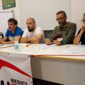 Pozzallo, da 2 mesi 73 migranti restano nell'hotspot: "A rischio la loro salute psico-fisica"