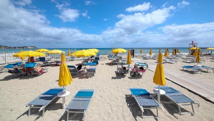 La spiaggia di Mondello, il ricorso dell’Italo Belga:“La ditta dei Genova non influiva sul lido”