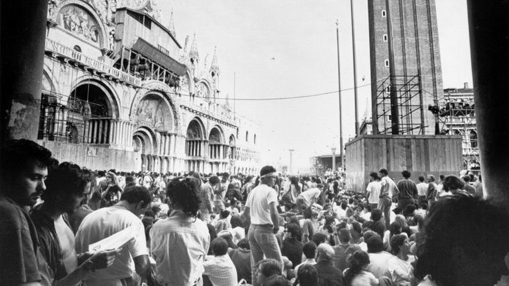 Pink Floyd a Venezia, la follia di un concerto che si trasformò in un incubo