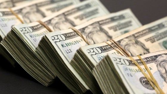 Le Borse Ue chiudono incerte. Inflazione italiana all'1,2% nel 2017