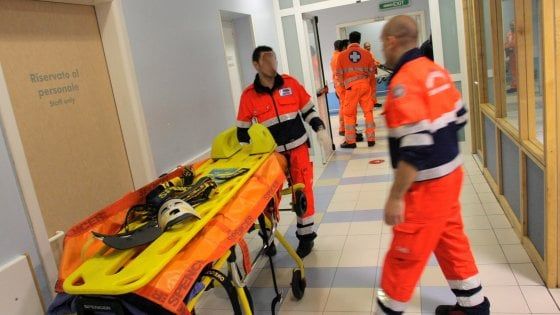 Picco di influenza in Lombardia, la Regione scrive ai medici di famiglia: "Fate più visite a casa dei pazienti"