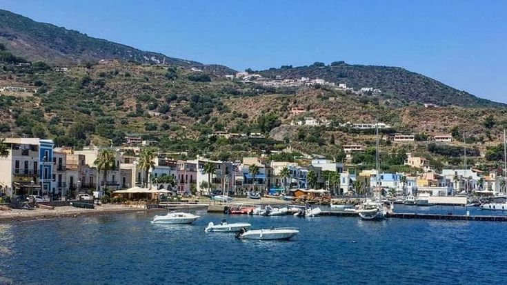 Turisti disabili a Lipari, il traghetto è una beffa e gli alberghi sono inaccessibili