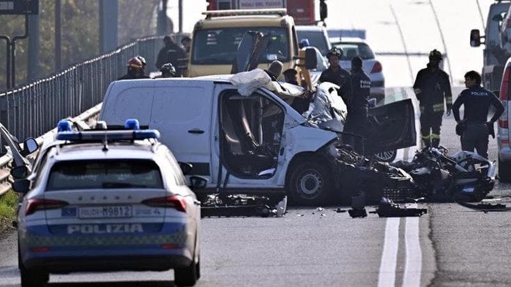 Bergamo, tre morti in tangenziale: scontro tra un’auto e un furgone dopo un sorpasso