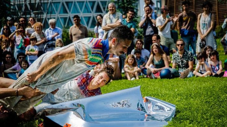 “Bauci”, il circo contemporaneo alle Popolarissime: “Spettacoli acrobatici, laboratori e letture”