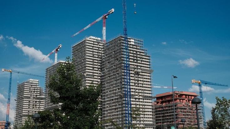 Mercato immobiliare in Italia, nel 2025 investimenti record: superano i 12,6 miliardi di euro