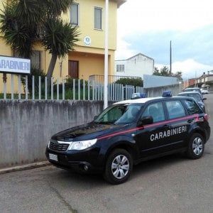Lecce, sequestra l'ex convivente per 2 giorni: arrestato 53enne. Era già stato denunciato