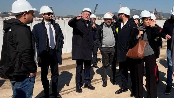 Bagnoli, rientra l’allarme smog. Manfredi in visita nel cantiere