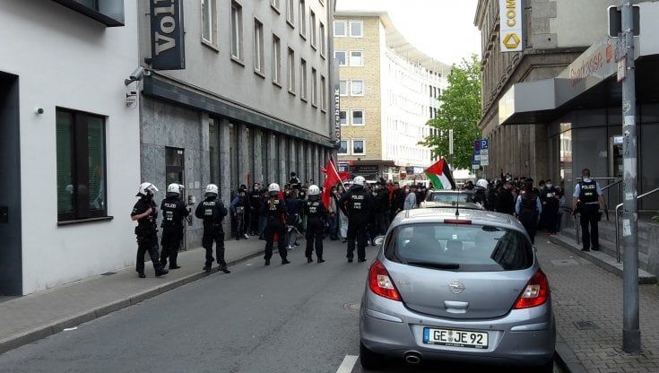 Germania, attacchi alle sinagoghe e cori contro gli ebrei. "Questo è puro antisemitismo"
