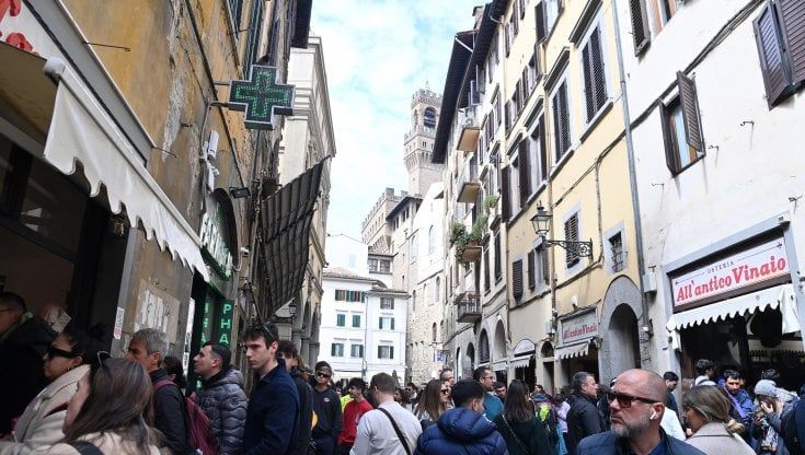 Regolamento area Unesco a Firenze, sospensioni delle attività più lunghe a chi sgarra