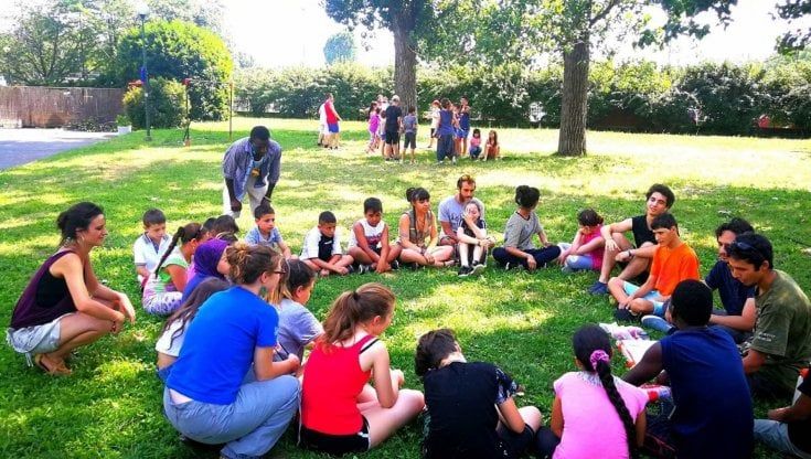 Centri estivi a Torino, guida per le famiglie: dalle scuole comunali allo sport in montagna ecco tutte le offerte