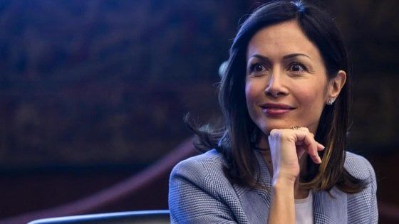 Forza Italia, scontro nel partito su Carfagna: "La sua candidatura è un golpe contro Berlusconi". Lei: "Solo polvere"