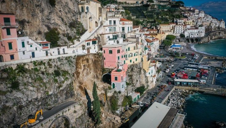 Frana ad Amalfi: aperta un'inchiesta per disastro colposo