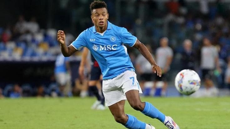 Il rientro di Neres: più fantasia e assist per l’attacco azzurro