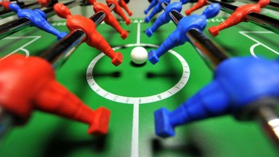 Troppo rumore, vietato il calcio balilla