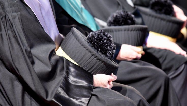 Bilancio in rosso, l’università cerca un piano B e intanto approva l’aumento delle tasse