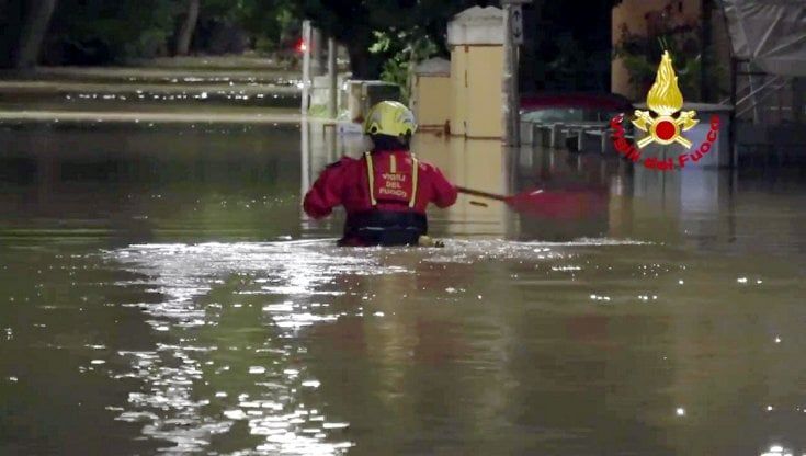 Maltempo nelle Marche, le news di oggi: 10 morti e tre dispersi. Dichiarato stato di emergenza. Draghi nelle zone colpite