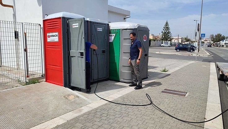 Bari, arrivano i bagni chimici sulle spiagge libere. Petruzzelli: "Anche questo un bene di tutti, rispettatelo"