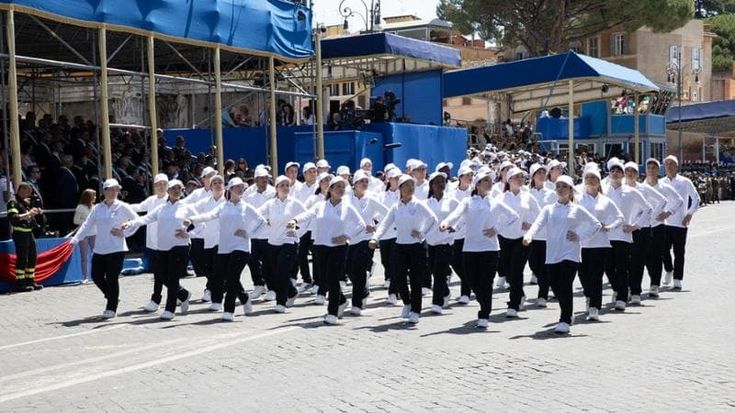 I volontari del servizio civile si rifiutano di marciare alla sfilata del 2 giugno: “Non siamo militari”