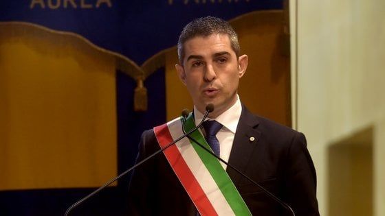 Pizzarotti, c'è l'annuncio: "Mi ricandido a sindaco di Parma" 