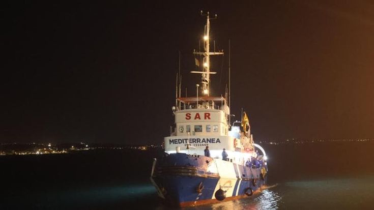 Mare Jonio, una missione da manuale: 113 migranti soccorsi d’intesa con la guardia costiera e subito il porto più vicino di Pozzallo