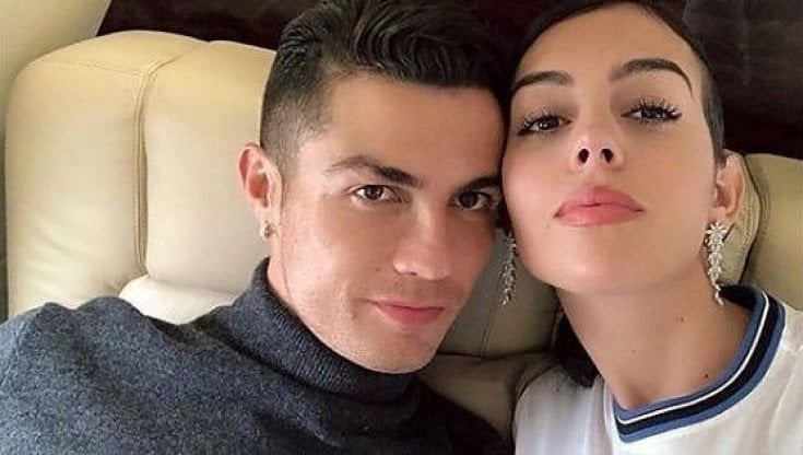 Georgina, pensiero per il figlio morto e per le mamme: "A chi lo è, a chi lo è stata, a chi voleva essere e non ha potuto"