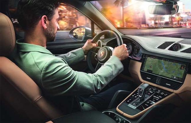 Porsche Cayenne, sempre più connessa