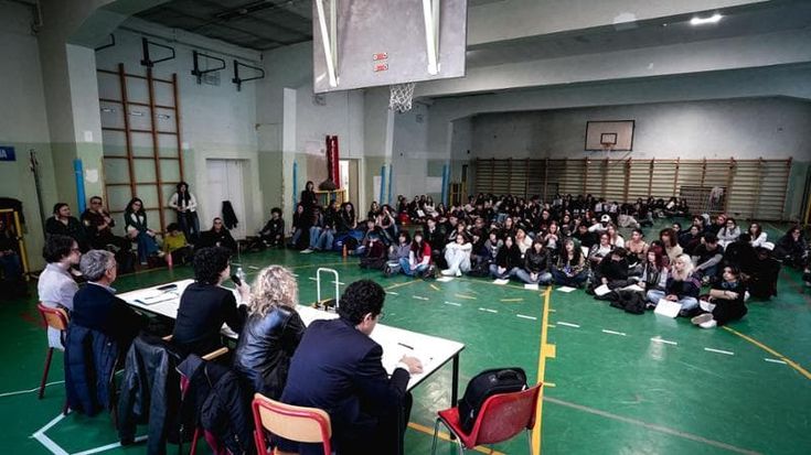 Referendum giustizia, le tesi del sì e del no spiegate agli studenti
