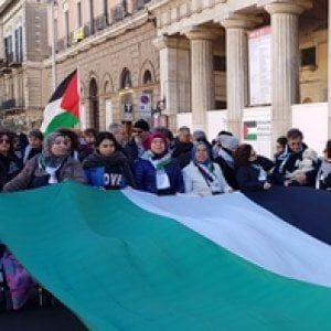 Bari, la comunità palestinese in piazza contro Trump: "Gerusalemme non si tocca"