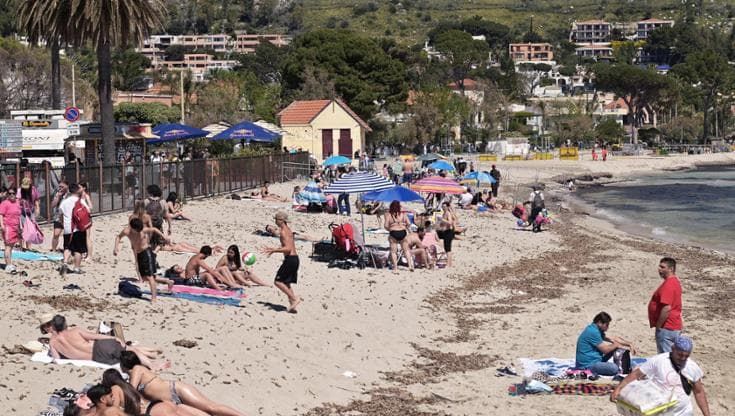 Mondello, la Regione congela i bandi per la spiaggia. L’avvocatura chiede al Cga un passo indietro