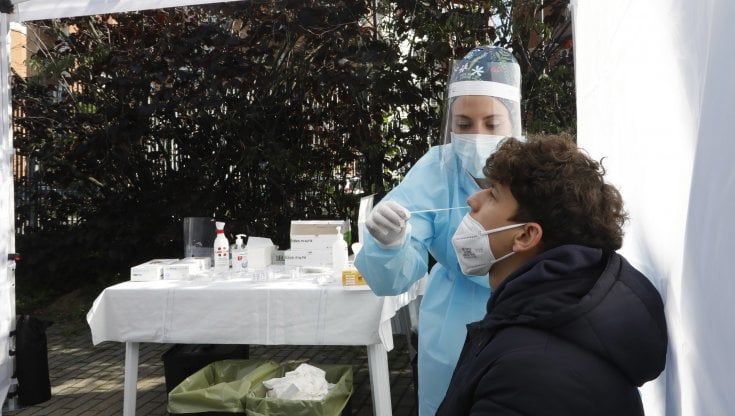 La Consulta dice no ai tamponi e ai test Covid nelle parafarmacie
