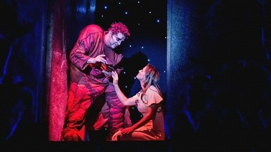 A Bari torna 'Notre Dame de Paris': Lola Ponce e Giò di Tonno al Palaflorio dal 30 marzo al 2 aprile