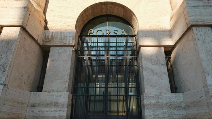 Le Borse oggi, 14 maggio. Milano sui massimi dal 2007 con la tregua sui dazi e il calo dello spread