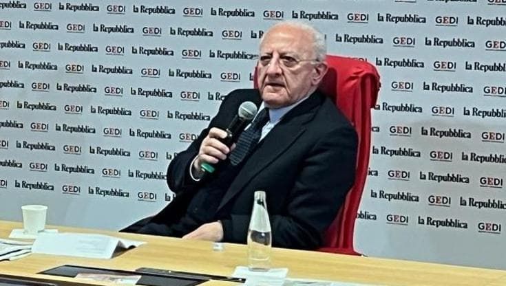 De Luca: “Terzo mandato, Pd due volte miserabile non mi difende dal governo”