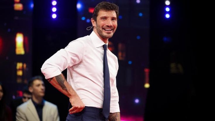 Ascolti tv, Stefano De Martino, il suo “Stasera tutto è possibile” batte sia Rai 1 che Canale 5