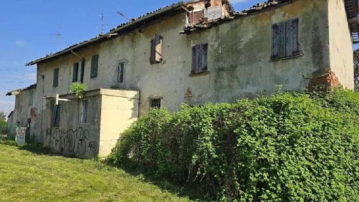 Il mistero delle ossa umane ritrovate dopo l’incendio alla Cascina Campazzino
