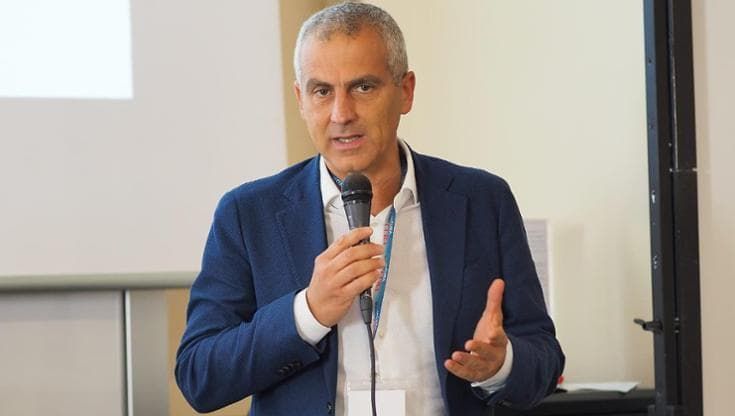 Iran, il sindaco di Rimini in angoscia per i parenti: "Stanno bene ma ci sono stati bombardamenti”