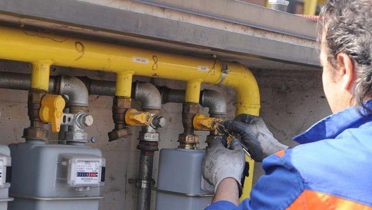 A Torino gas tagliato già a 170 palazzi, raddoppiati gli utenti che pagano a rate