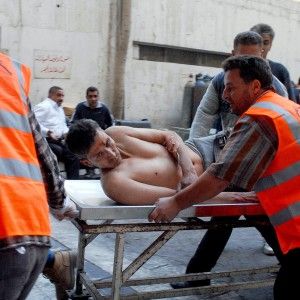 Siria; strage vicino Damasco, 40 morti, 7 sono bambini. Tv di stato: morto capo qaedista