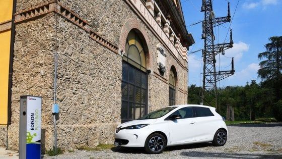 Edison a E-Mob: viaggio tra  presente e futuro con l'auto rinnovabile 