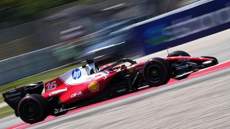 Russell in pole a Barcellona, Hamilton in prima fila. Leclerc a muro in Q3: “Provo vergogna”