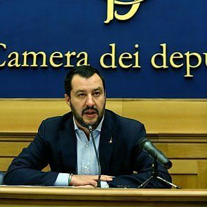Governo, Salvini: "Renzi dura poco, centrodestra unito vince". Obiettivo 2016 "superare il 20%"