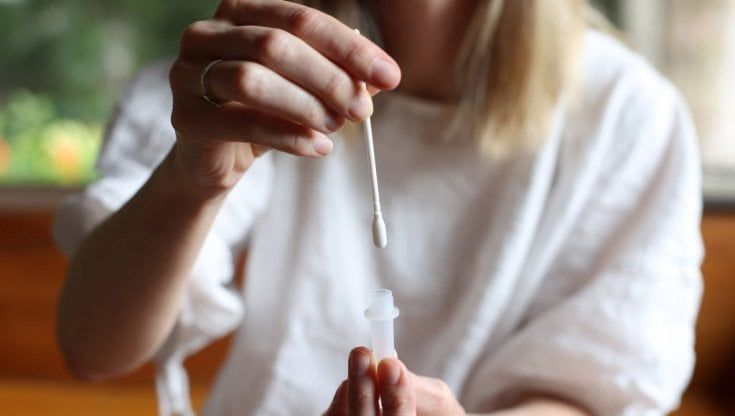 Contagi due volte più veloci grazie ai 'furbetti' del tampone 