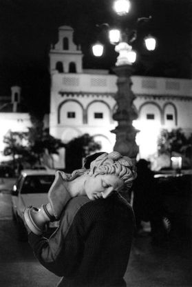 Le immagini del sonno<br />Scianna espone al Massimo
