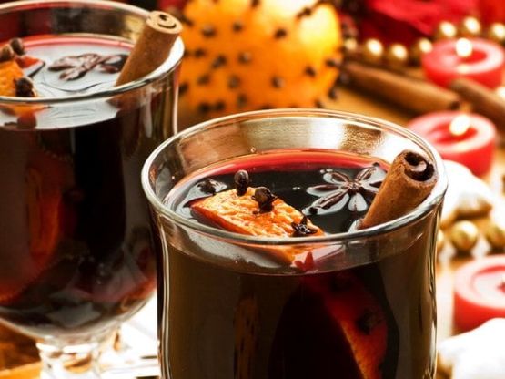 "Hot toddy", 10 bevande per scaldare le sere d'inverno (con un po' di alcol)