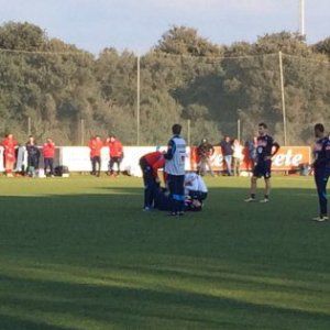 Napoli, con il Positano un gol all'omofobia; ma che brivido per Higuain