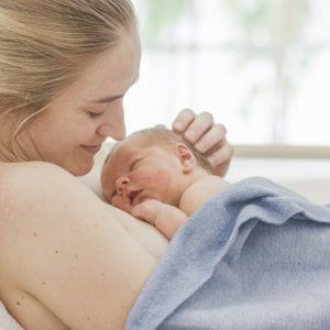 Lotus birth, quelle mamme che non tagliano il cordone