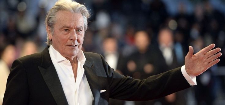 Alain Delon: "Quando verrà il momento, voglio che il cane muoia con me"