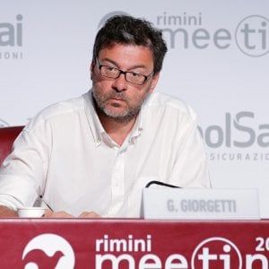 Giorgetti: "Non possiamo chiedere un prolungamento del Qe, ma la Bce valuti"